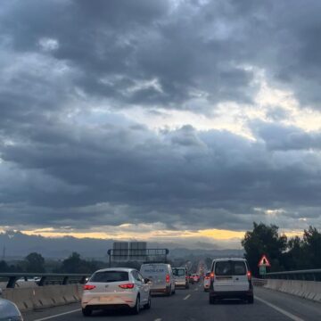 Los vecinos de Campillos y el Valle del Guadalhorce, resignados por los atascos en la A-357 para llegar a Málaga Los vecinos de Campillos y el Valle del Guadalhorce, resignados por los atascos en la A-357 para llegar a Málaga