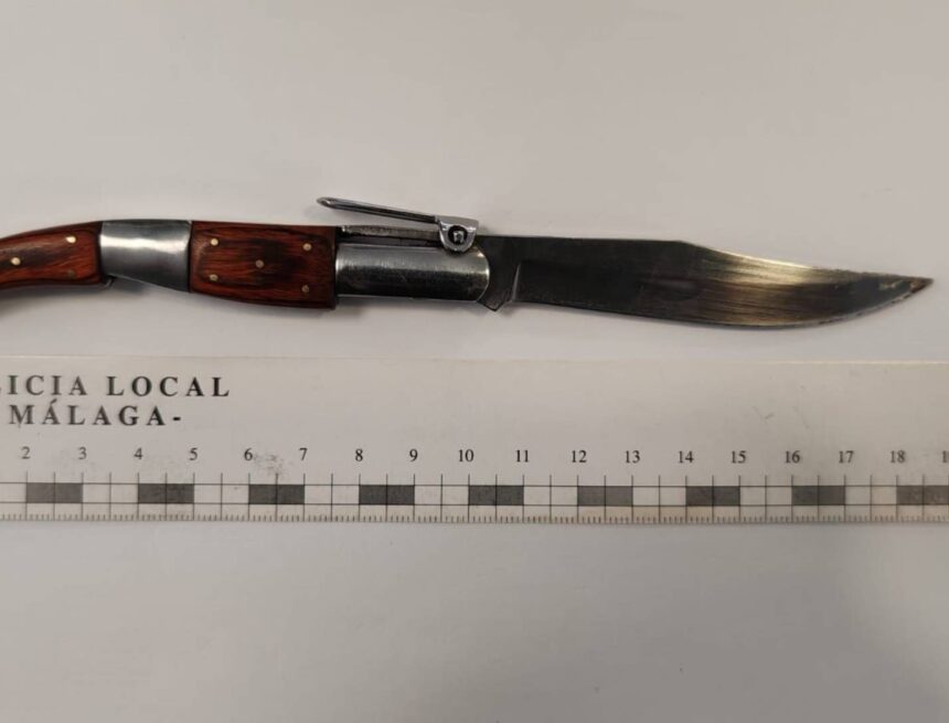 Detenido un VTC en Málaga: amenaza con una navaja y conduce bajo los efectos del alcohol y drogas Detenido un VTC en Málaga: amenaza con una navaja y conduce bajo los efectos del alcohol y drogas