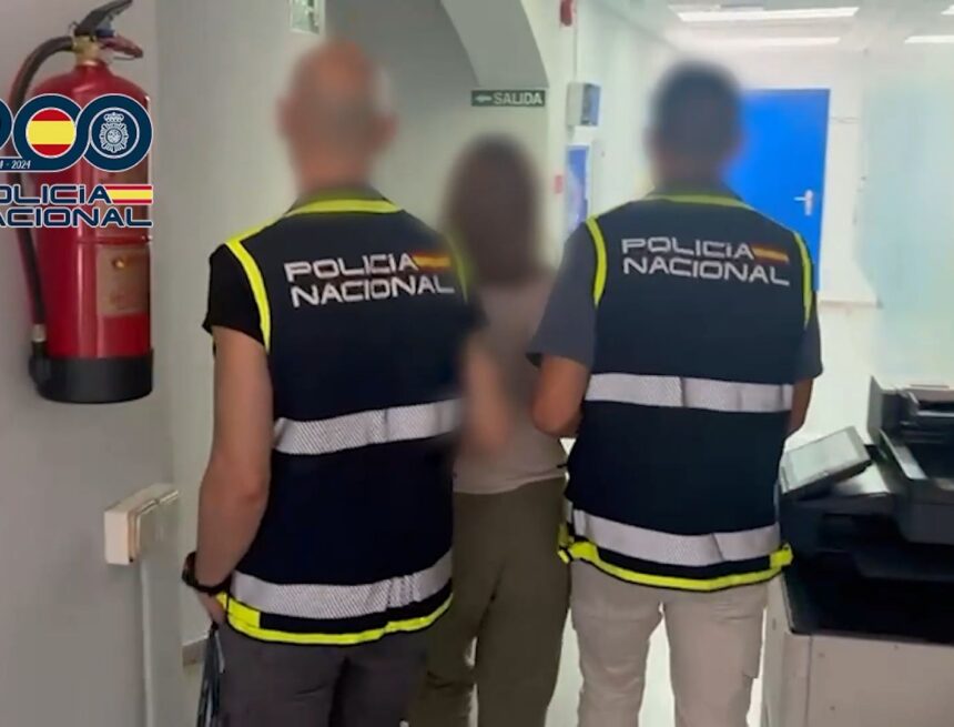 Detenida una falsa abogada por estafar 100.000 euros en la compra de una casa en Marbella Detenida una falsa abogada por estafar 100.000 euros en la compra de una casa en Marbella