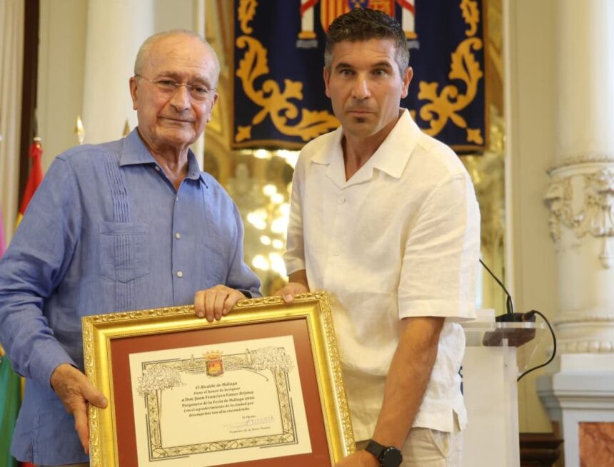 Funes, entrenador del Málaga CF, promete en el pregón de la Feria «cosas que no han existido antes»