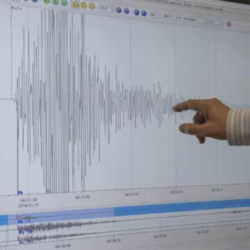 Varios terremotos en Granada se sienten con fuerza en la Axarquía