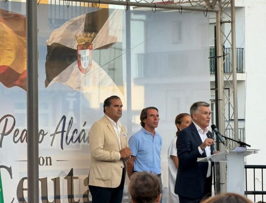 José María Aznar, expresidente del Gobierno, acude a la manifestación por Ceuta en San Pedro Alcántara