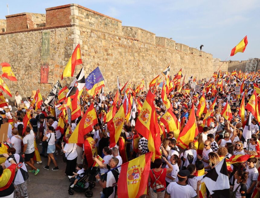 Ceuta se defiende al grito de «expulsión»