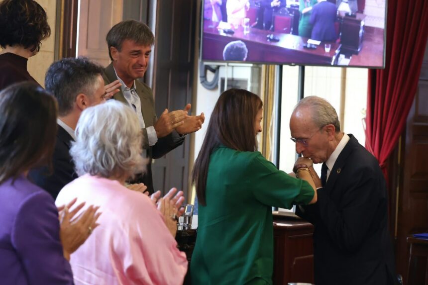 Elisa Pérez de Siles: «Me voy con el honor y el orgullo de haber servido a la ciudad más bonita del mundo: Málaga»