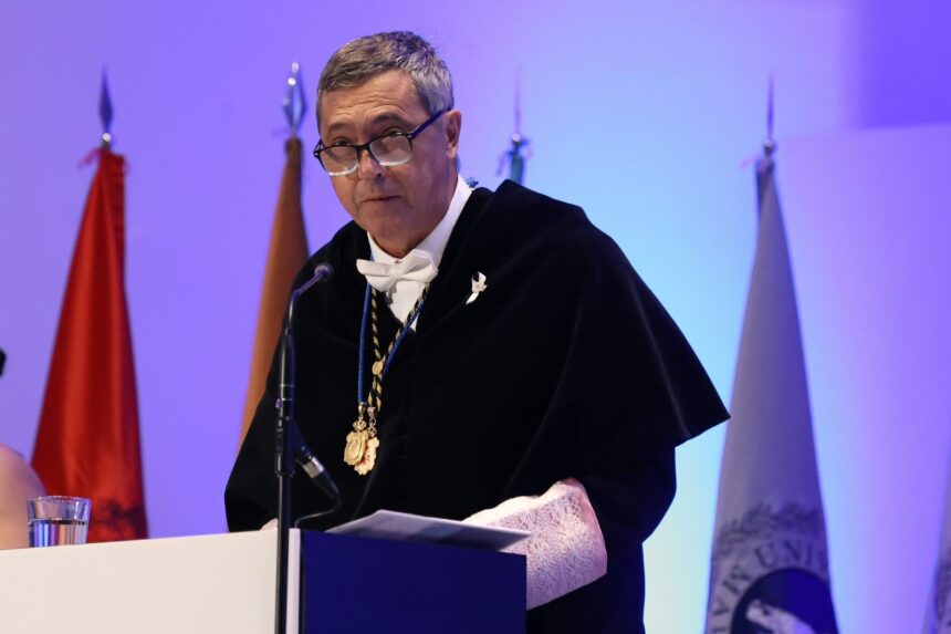 Teodomiro López, rector de la UMA: «Seguimos casi 500 euros por debajo en la financiación por estudiante»