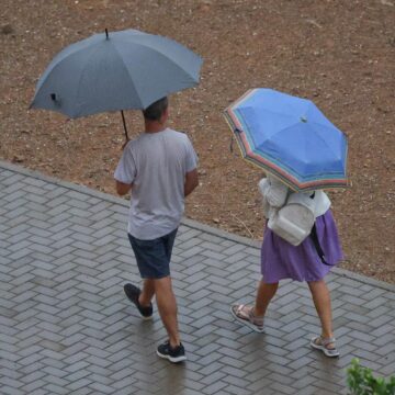 Comienzo de semana marcado por la lluvia: aviso amarillo en Sol, Guadalhorce y Antequera