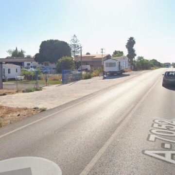 Dos muertos en una colisión frontal entre un camión y un turismo en Alhaurín de la Torre