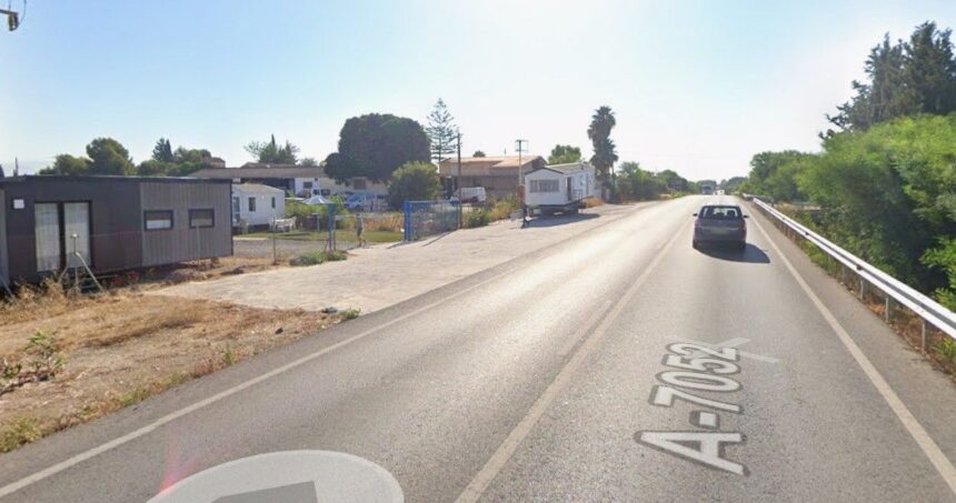 Dos muertos en una colisión frontal entre un camión y un turismo en Alhaurín de la Torre