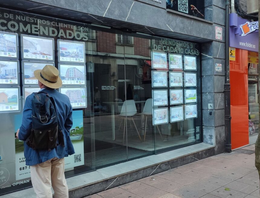 La Junta bajará en 2027 los impuestos para la compra de vivienda en Andalucía La Junta bajará en 2027 los impuestos para la compra de vivienda en Andalucía