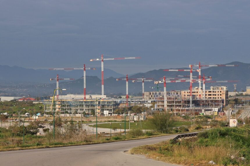 Más de 8.000 personas aspiran a 377 viviendas protegidas en Málaga: 21 candidatos por casa