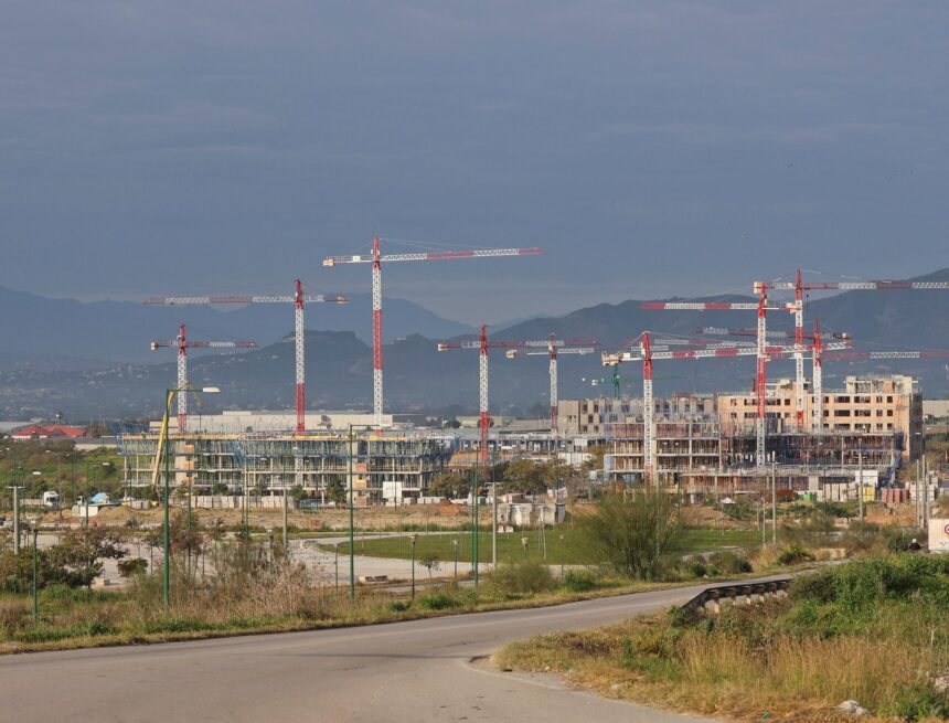 Más de 8.000 personas aspiran a 377 viviendas protegidas en Málaga: 21 candidatos por casa