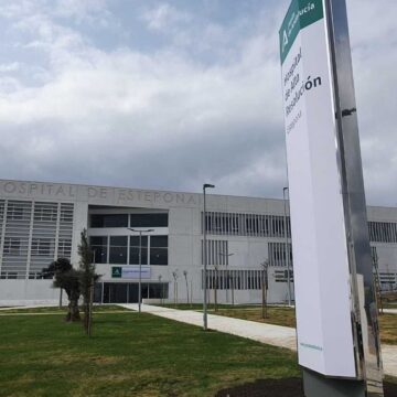 La Junta ampliará la actividad de los quirófanos del hospital de Estepona en octubre tras su apertura La Junta ampliará la actividad de los quirófanos del hospital de Estepona en octubre tras su apertura