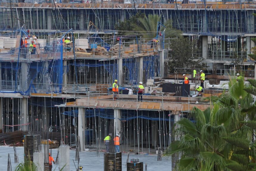 La falta de trabajadores frena los nuevos proyectos de vivienda en Málaga