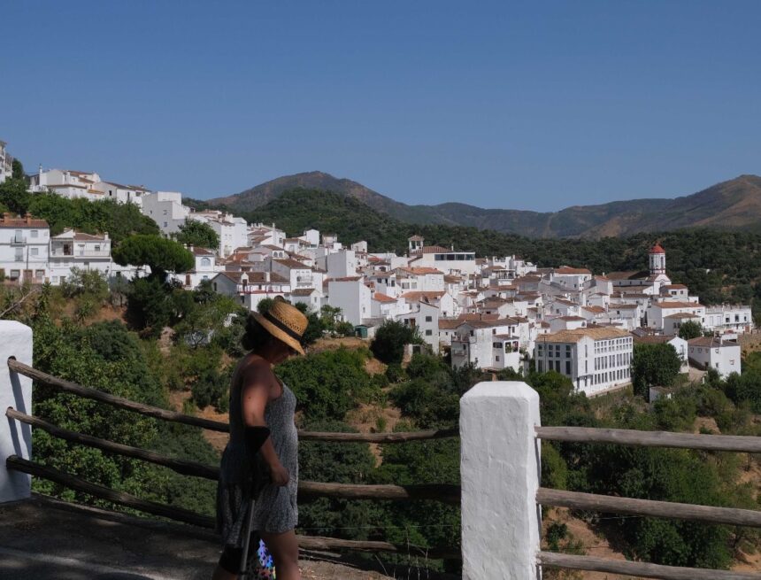 Sin cajero, sin autobús y sin médico: el día a día en los pueblos más pequeños de Málaga