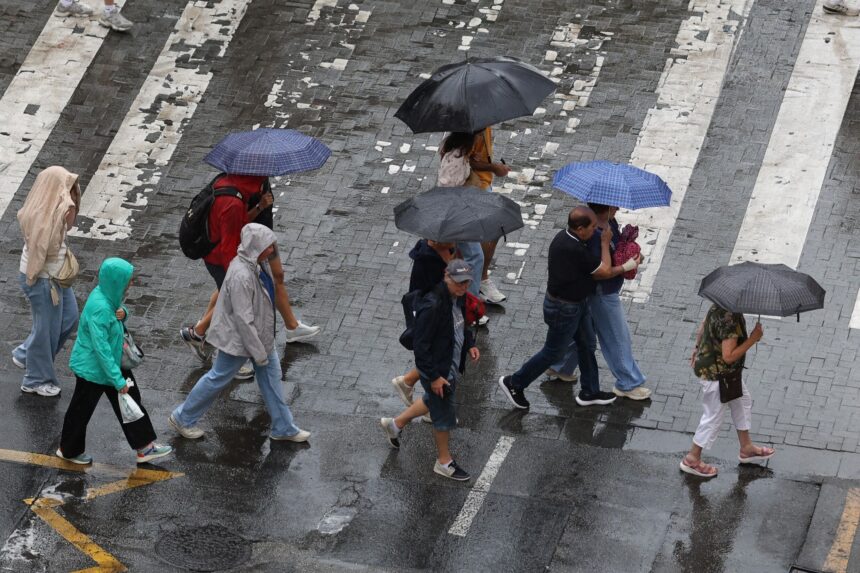 Avisos por lluvias y tormentas en Málaga: así continúa el paso de la dana