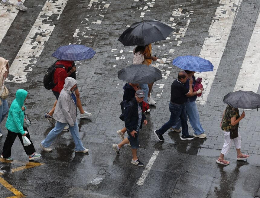 Avisos por lluvias y tormentas en Málaga: así continúa el paso de la dana