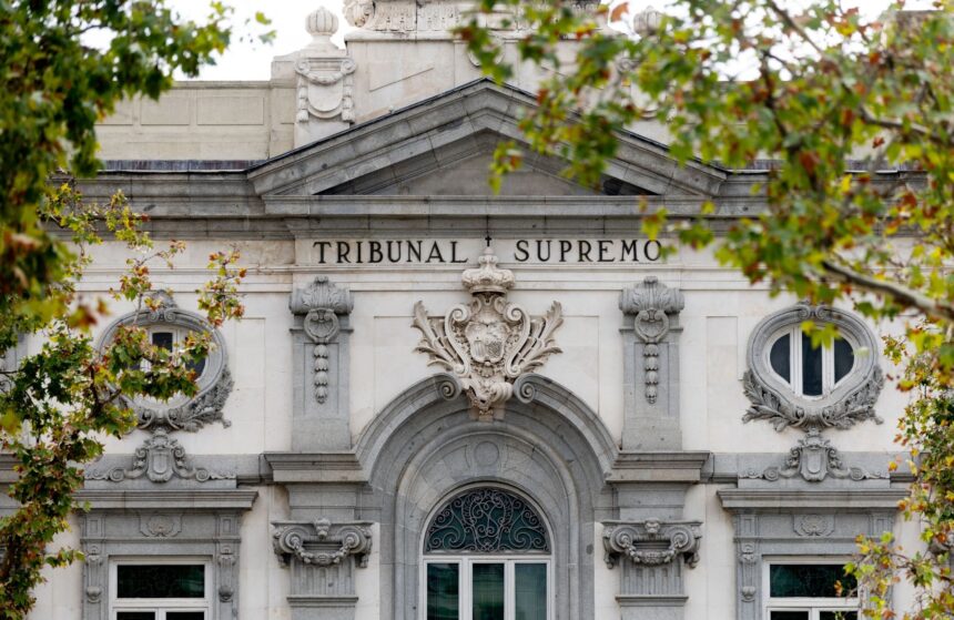 El Supremo mantiene la suspensión para el 29-N del voto de los nacionalizados por la ley de nietos