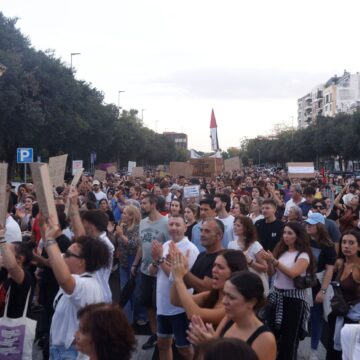 Pedro Sánchez plantea las elecciones del 29-N como una batalla de relatos: vivienda vs. Ceuta